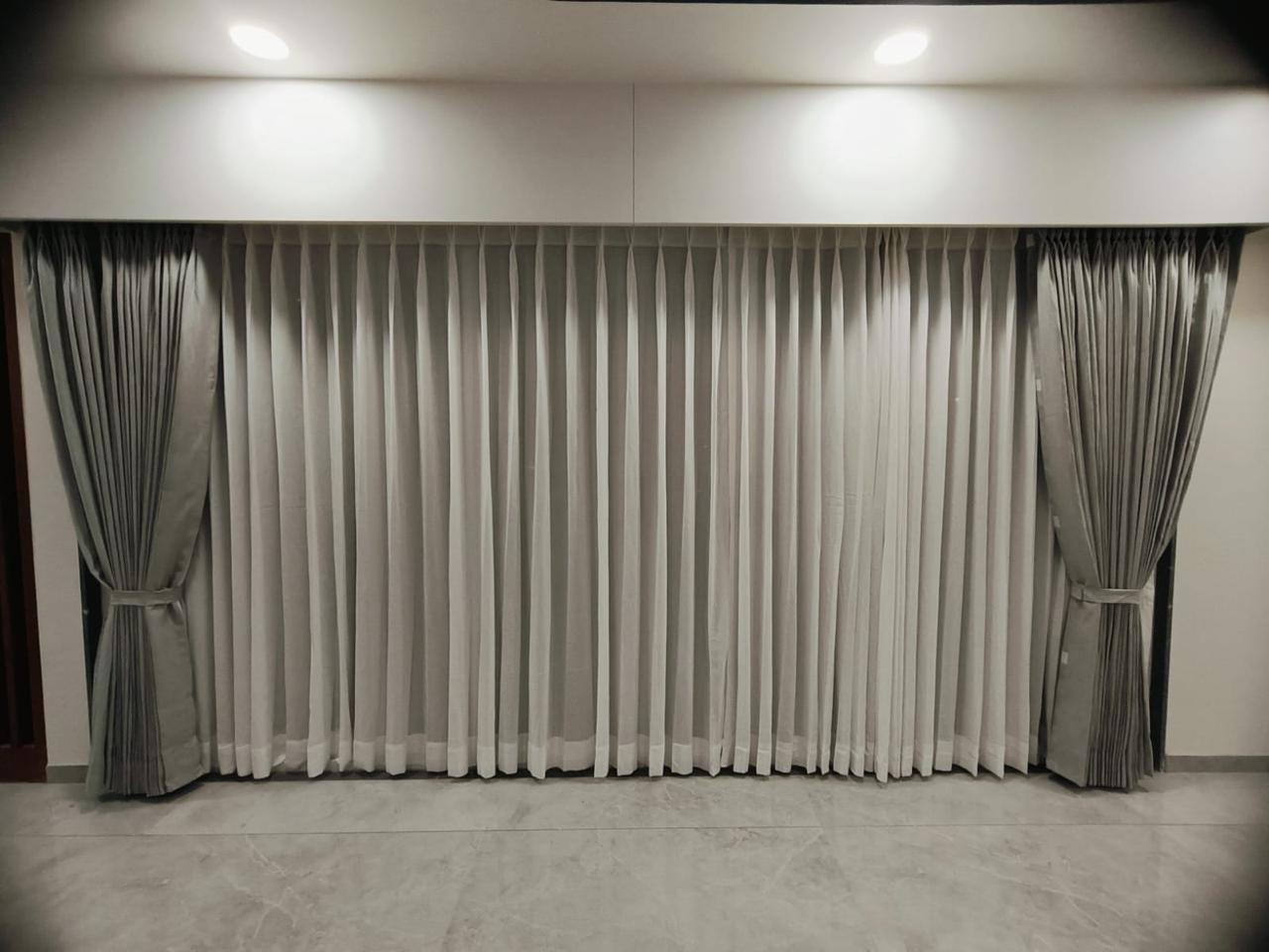 Curtain Designing Installation
